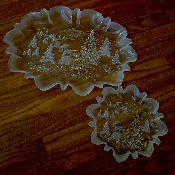 🎄Frosted Glass Snowy Landscape Platters (set of 2)
